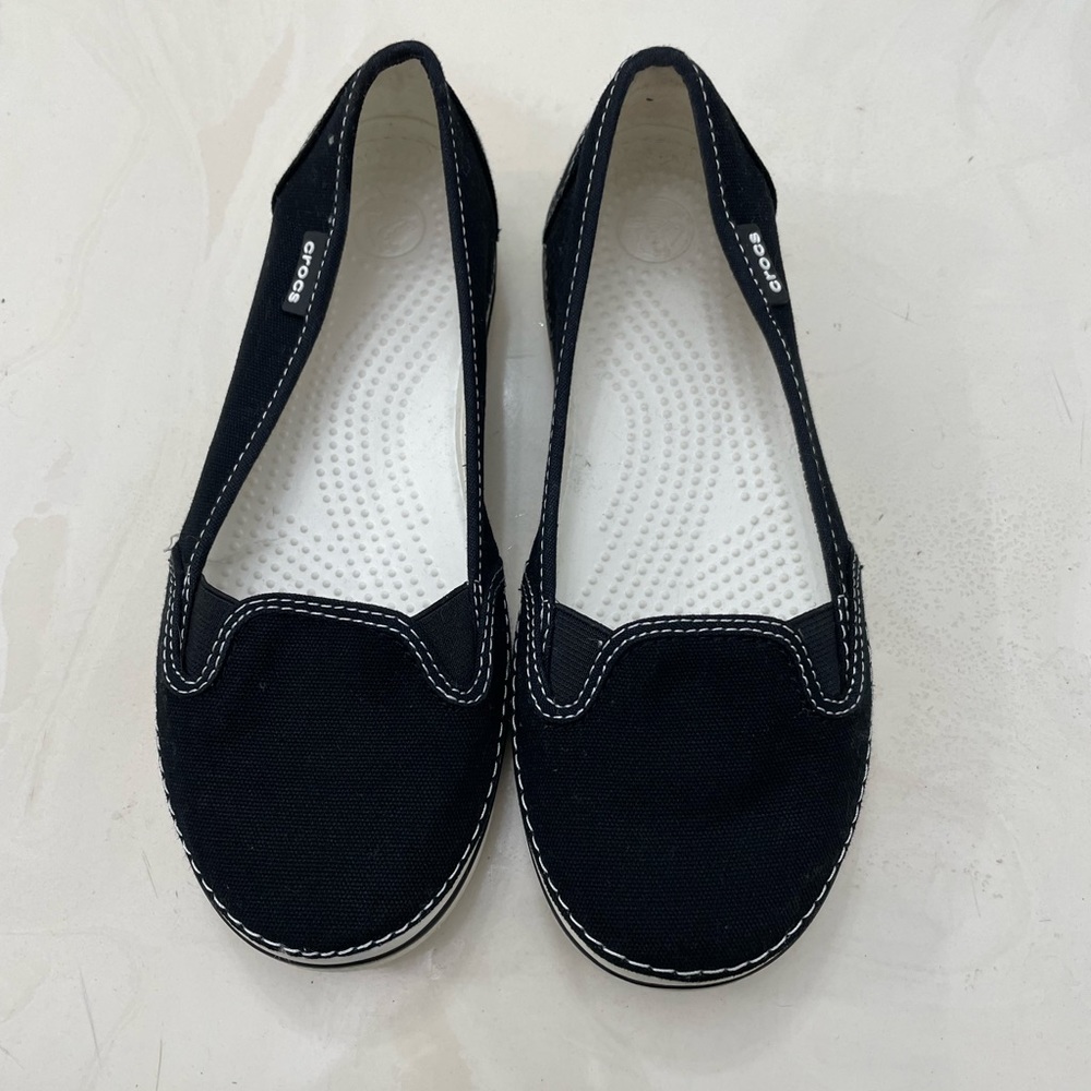 Vintage crocs! Canvass slip on women’s 7. Rare find!